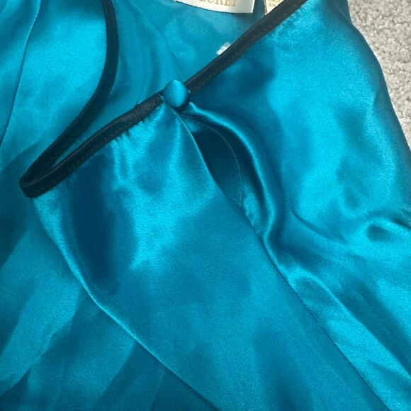 Vintage 90’s/2000’s Victoria’s Secret Satin Slip Skirt S Lace Slit Gold Label - Picture 3 of 7